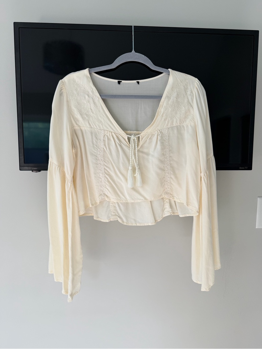 Forever 21 Cream Boho Tie-Front Peasant Blouse